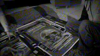 Dj Drokz bezoekt de aller grootste Thunderdome verzamelaar